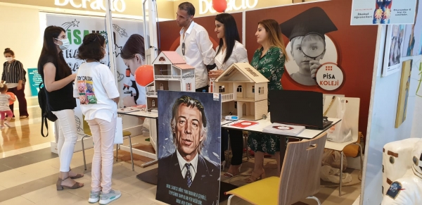 Milli Eğitim Müdürlüğü tarafından düzenlenen &quot;Bilim Şenliğine&quot; Öğrencilerimizin projeleri ile katılım sağladık.